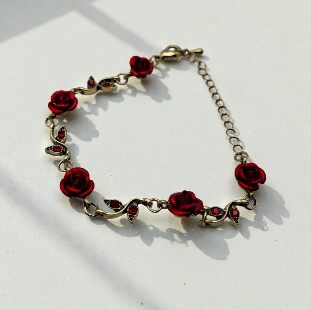 NWT Red Roses Bracelet